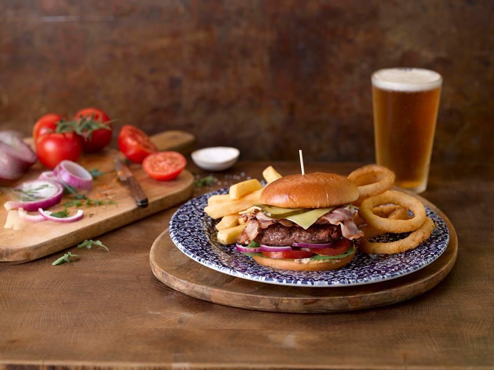 The Crown Hotel Wetherspoon Biggleswade Esterno foto