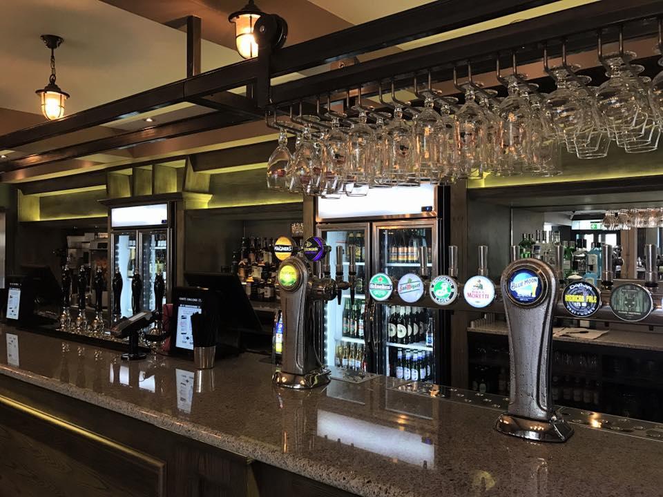 The Crown Hotel Wetherspoon Biggleswade Esterno foto