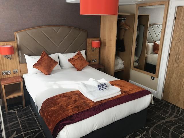 The Crown Hotel Wetherspoon Biggleswade Esterno foto