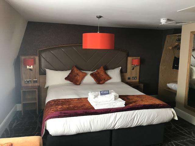 The Crown Hotel Wetherspoon Biggleswade Esterno foto