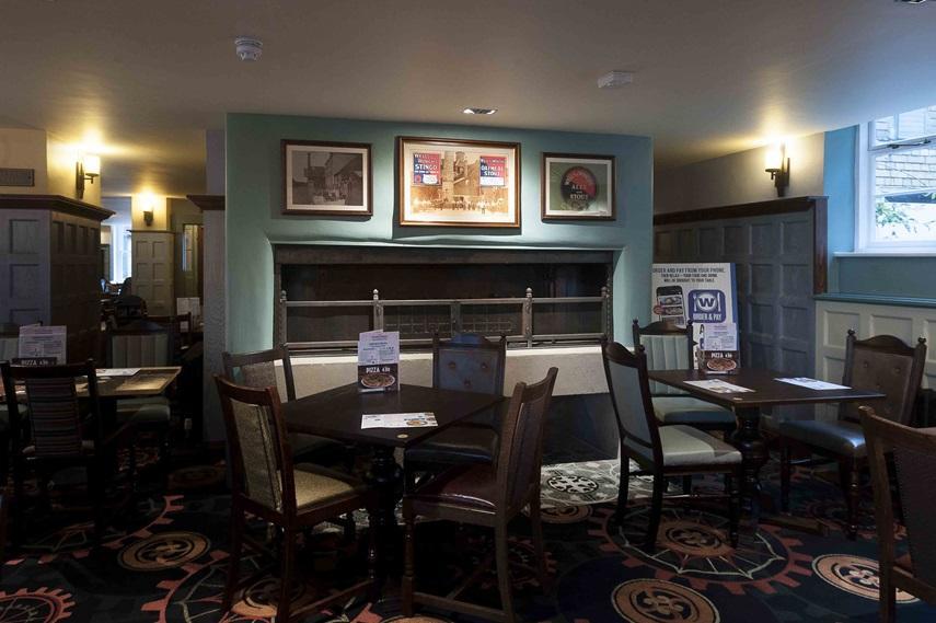 The Crown Hotel Wetherspoon Biggleswade Esterno foto