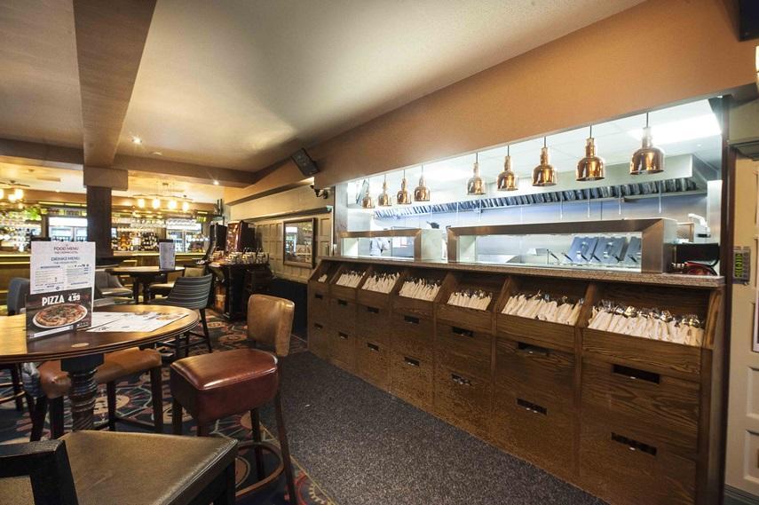 The Crown Hotel Wetherspoon Biggleswade Esterno foto
